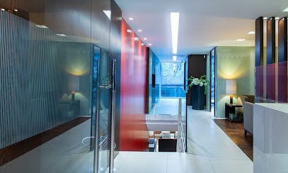 Audi Dental Clinic, Dentiste à Paris 16