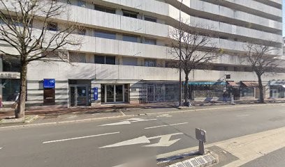 Guy Mounier, Dentiste à Saint-Cloud