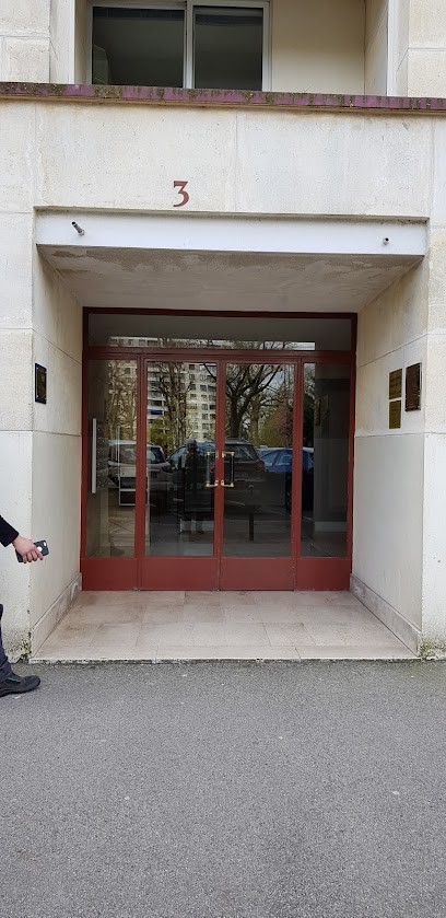 Dr Constantin Vata, Dentiste à Meudon