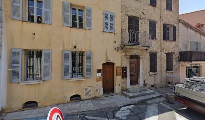 Seng Thong Nelly, Dentiste à Nice
