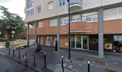 Uzan Gérard, Dentiste à Montigny-le-Bretonneux