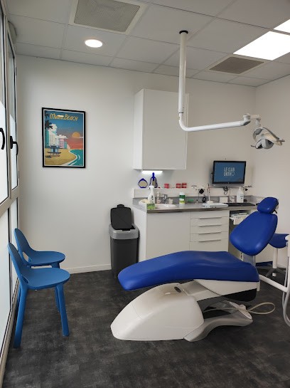 Cabinet Dentaire Exercice Drs NEUMAN, GROSSMAN, CLERIGUES, CASTALDO, JOSSE, Dentiste à Serris