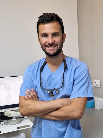 Docteur Benjamin Djebali - Dentiste, Dentiste à Villeneuve-la-Garenne