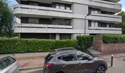 Benchetrit Richard, Dentiste à Élancourt