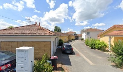 Guyon Pierre, Dentiste à Pouilly-sous-Charlieu