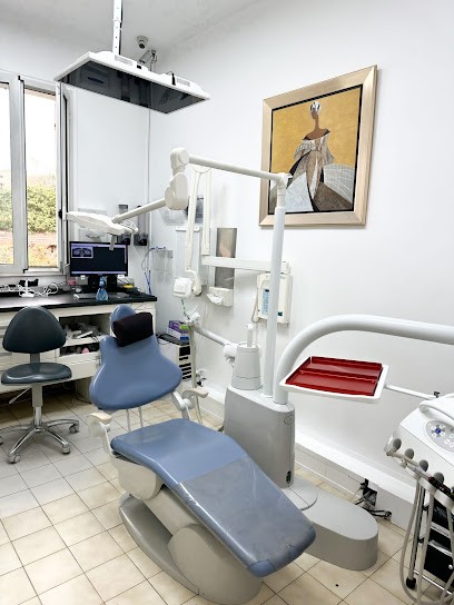 Dr Philippe Zbili Dentiste Marseille 13011 - Implant dentaire invisalign, Dentiste à Marseille 11