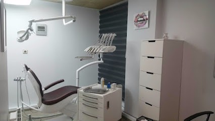 Dr Hamitouche S., Dentiste à Paris 20