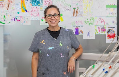 Dr Lizetth Zaragoza, Dentiste à Châtillon