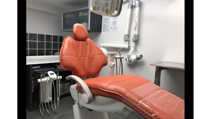 Centre Dentaire Mairie De Montreuil, Dentiste à Montreuil