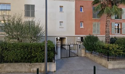 Dr. Helfenbein Grégory - Dentist, Dentiste à Sanary-sur-Mer