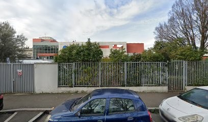 Seye Abel, Dentiste à Sarcelles