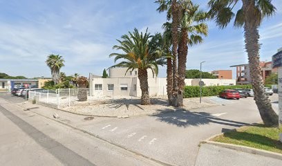 Rabinel Jean-Marie et Reynaud Axel Rubi Benjamin SCM des Chirurgiens Dentistes, Dentiste à Cabestany