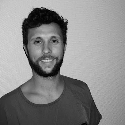 Dr Yannis Génique, Dentiste à Saverdun