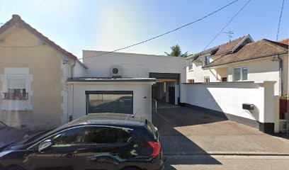 Caillieux Nicolas, Dentiste à Troyes