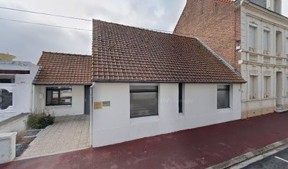 Dymon Pierre, Dentiste à Ardres