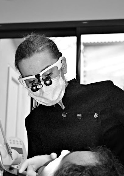 Dr Coly Kathy, Dentiste à Libourne