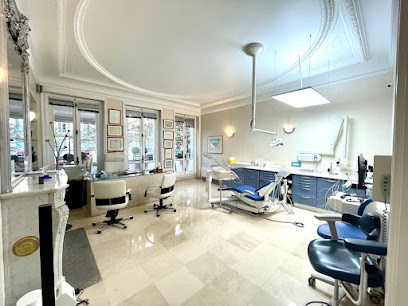 Dr. Stéphane Luc-Sebaoun, Dentiste à Paris 16