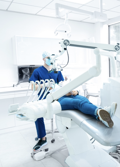 Le Cristal, Dentiste à Vienne