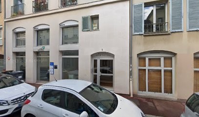 Lê Hoang-Viet, Dentiste à Saint-Germain-en-Laye