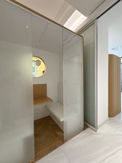 Docteur Philippe ROUSSEL (Chirurgie Dentaire Esthétique, Implantologie, Omnipratique), Dentiste à Lyon 06