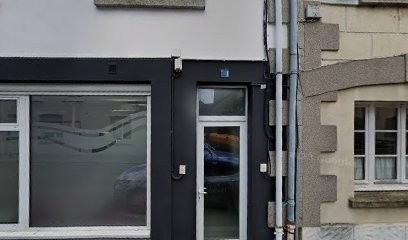 Dentiste - Valérie Le Paih Nlend Njem, Dentiste à Melesse