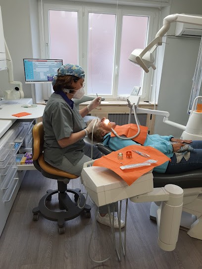 Docteur Françoise CARPENTIER - Chirurgien-Dentiste & Implantologue, Dentiste à Venerque