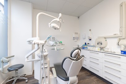 Medical & Dental Center, Dentiste à Maisons-Alfort