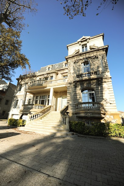 Richard Garrel, Dentiste à Avignon