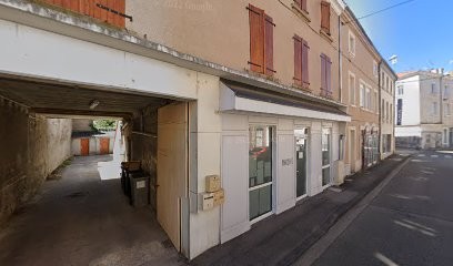 Manevy Rachel, Dentiste à Feurs