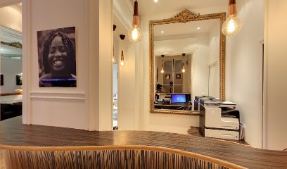 Dr Adrien Troadec, Dentiste à Paris 18