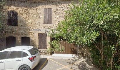 Delabarre Véronique, Dentiste à Sainte-Cécile-les-Vignes