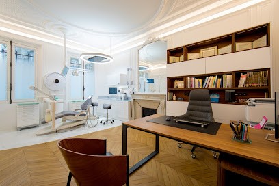 Dr Alain CHALOM, Dentiste à Paris 17