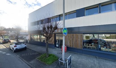 Perez De Alarcon Paz, Dentiste à Poitiers