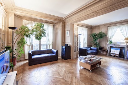 Dr Carlos Alonso-Casas, Dentiste à Neuilly-sur-Seine