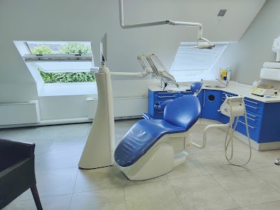 Amar Erwin, Dentiste à Vélizy-Villacoublay