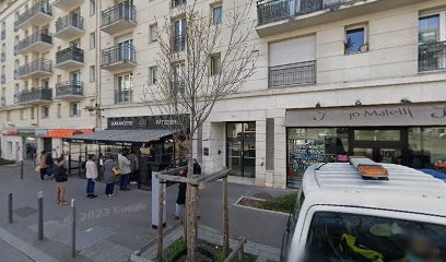 Dr Alice Delval, Dentiste à Châtillon