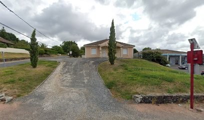 Kun Hugo, Dentiste à Nontron