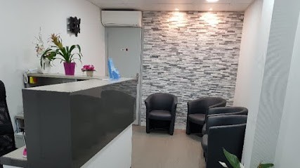 Hathami GUETARI, Dentiste à Vélizy-Villacoublay