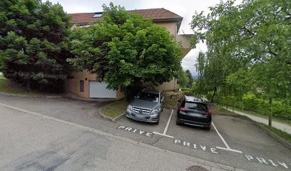 Docteur Marie Laure Toulon-Roux, Dentiste, Dentiste à Saint-Nazaire-les-Eymes