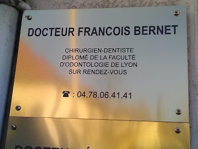 Scm Des Docteurs Bernet et Elise CASSE, Dentiste à Dagneux