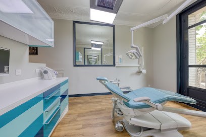 Dr Salomé Abouzeir • Dentiste Paris 14, Dentiste à Paris 14