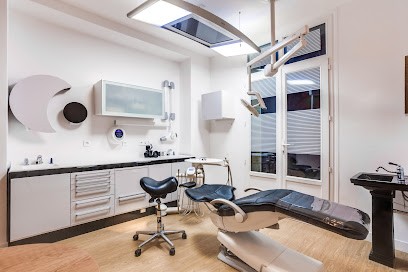 Dr Céline Bories, Dentiste à Paris 17