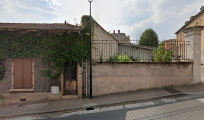 SCM de La Principauté, Dentiste à Trévoux