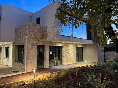 Dr Adrien Tellier - Endodontiste, Dentiste à Mougins