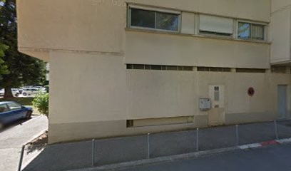 Rosa Chenu, Dentiste à Ferney-Voltaire