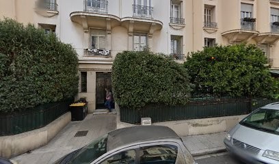 Charosay Guy, Dentiste à Nice