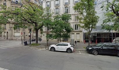 Roxane Barbotin Larrieu, Dentiste à Paris 17