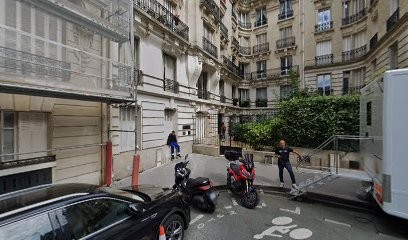 Lalouer Elisabeth, Dentiste à Paris 06
