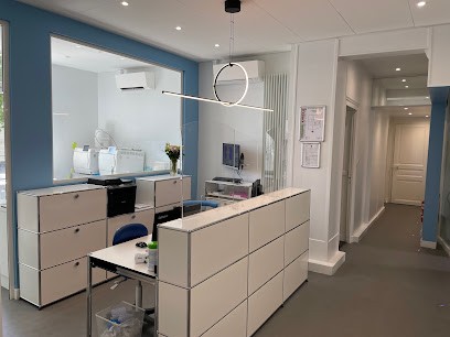 Cabinet dentaire : Dr Barrier, Dr Lendormy, Dr Boileau, Dentiste à Tours