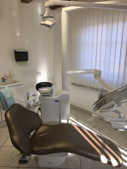 Hirsch Marc-Alain, Dentiste à Seebach